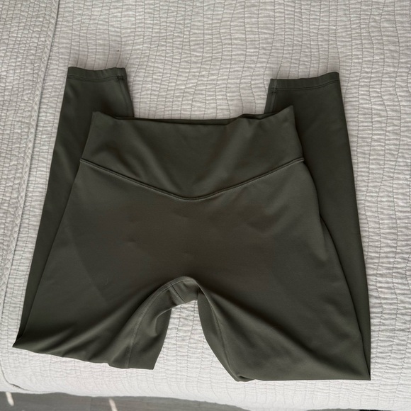 Unissu Bundle 3 pair Hugcurve No Front Seam 25 inch Medium - Picture 3 of 11